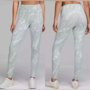 NWT! Lululemon Swift Speed HR Tight 28” REEJ (mint green/white)